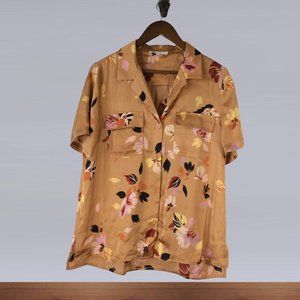 Dr 2 Women's Button Shirt with Pockets Size Large Silky Feel NWOT